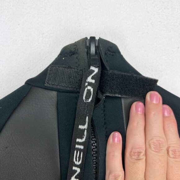 O'Neill Black & Red Spring Suit Size M - Picture 4 of 12